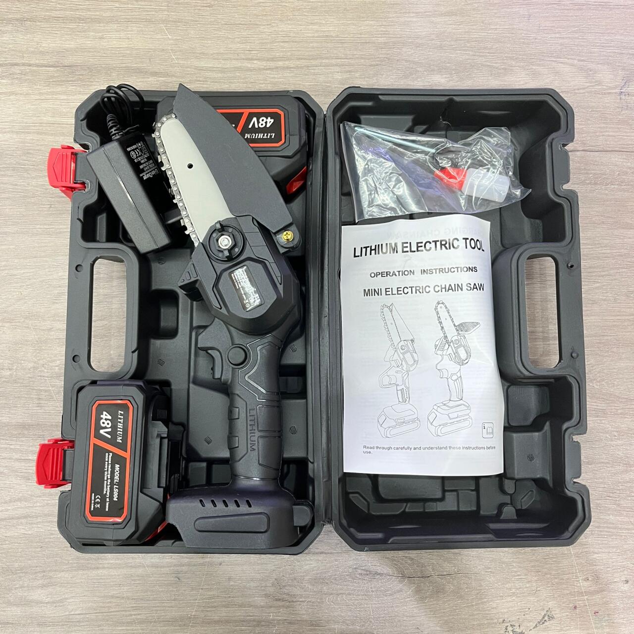 PowerCut™ – Mini bezdrátová řetězová pila se 2 bateriemi – [AKCE PLATÍ JEN DNES]